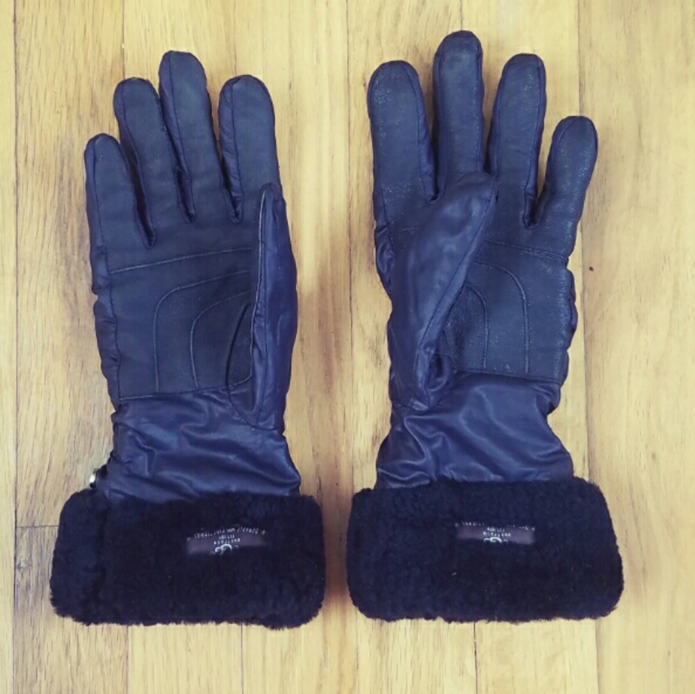 UGG touch screen winter gloves