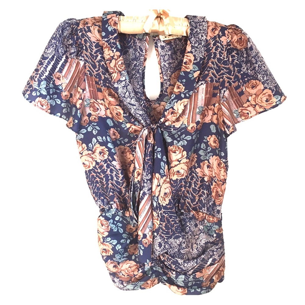Silk Fitted Tie Neck Blouse