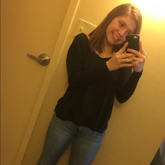 Meet your Posher, Arrianna - Picture 1 of 1