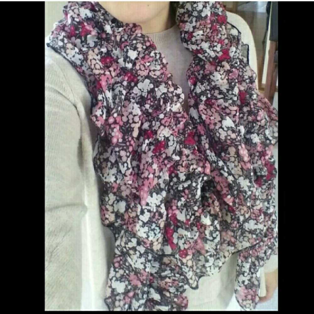 Floral Ruffled Scarf
