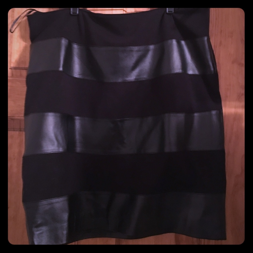 💋NWT Lane Bryant leather and ponte skirt! 💋