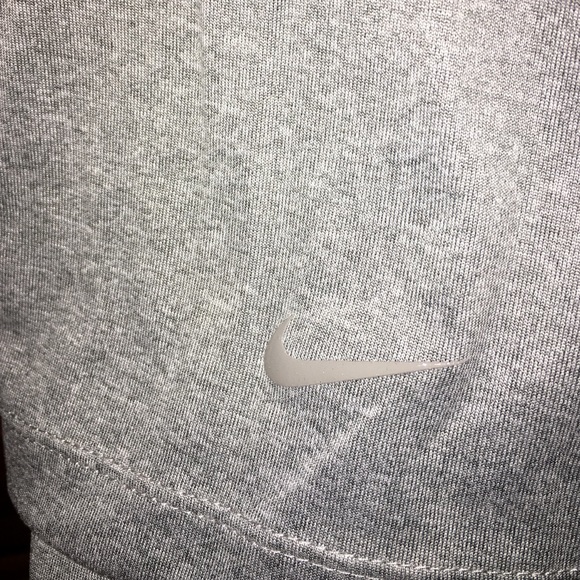Nike Dri-Fit Tank Sz-S - Picture 2 of 3