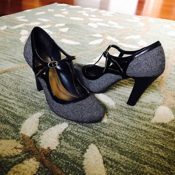 comfortable mary jane heels