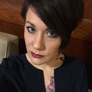 Meet your Posher, Niki