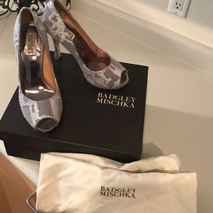 Badgley mischka heels