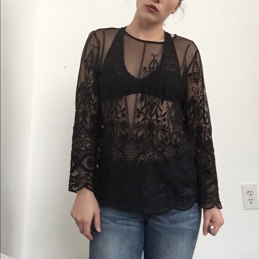 Beautiful vintage detailed long sleeve