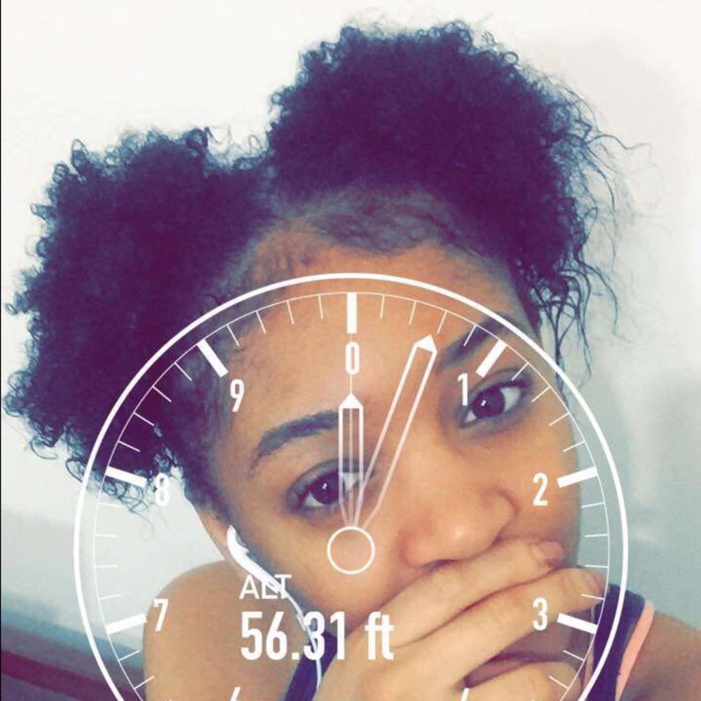 Meet your Posher, Breania