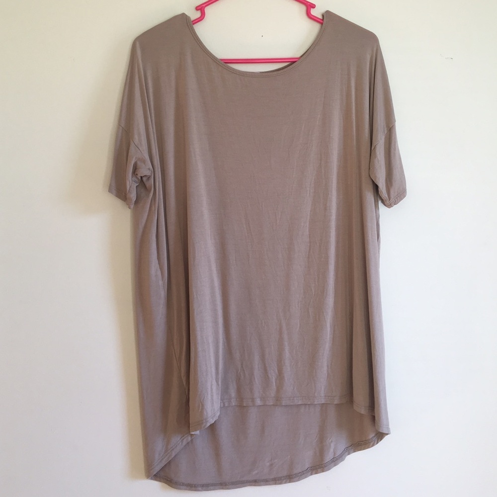 Tan Stretch Tee Shirt size L