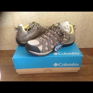 Columbia Waterproof hiking shoes-Brand New
