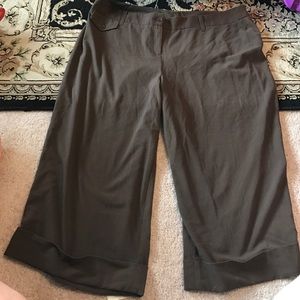 Cato brand brown capris. Size 20W