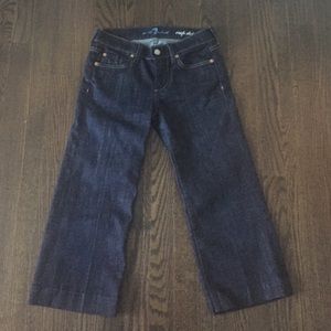 7 for all Mankind crop dojo Jean Capris Size 25