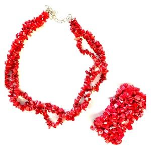 Bold coral necklace/bracelet set in red ❤️