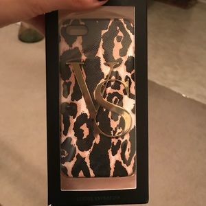 Leopard iPhone 5 hard case 😍😍