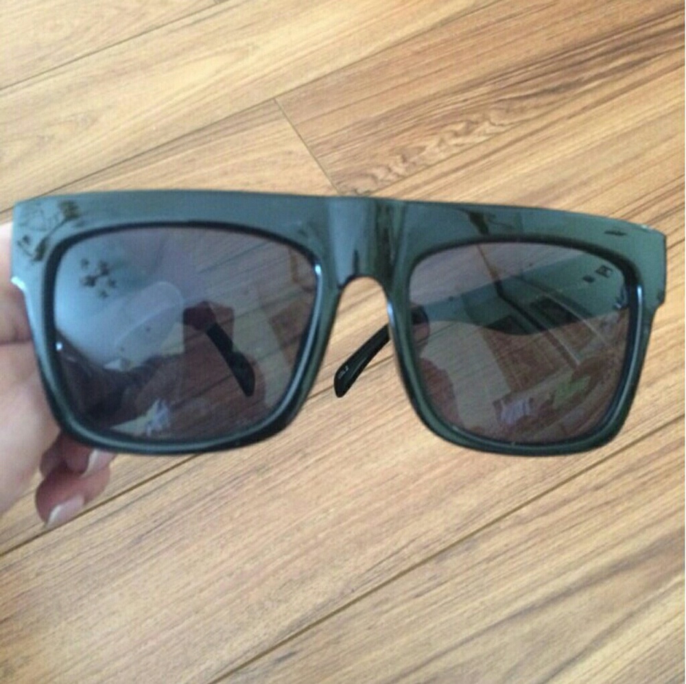 Penelope Sunglasses - Picture 2 of 4