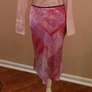 Pattern pencil skirt