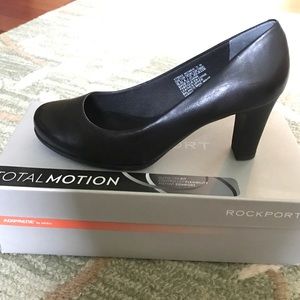 Rockport Total Motion Black Pumps (NIB)