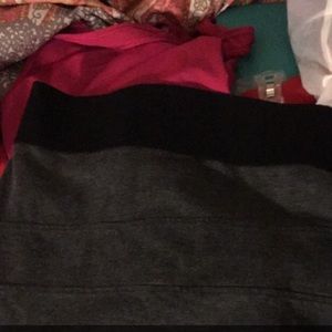 Grey fitted pencil skirt