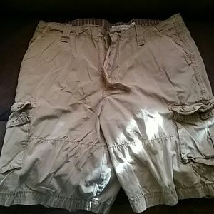 Men's Aeropostale cargo shorts size 36
