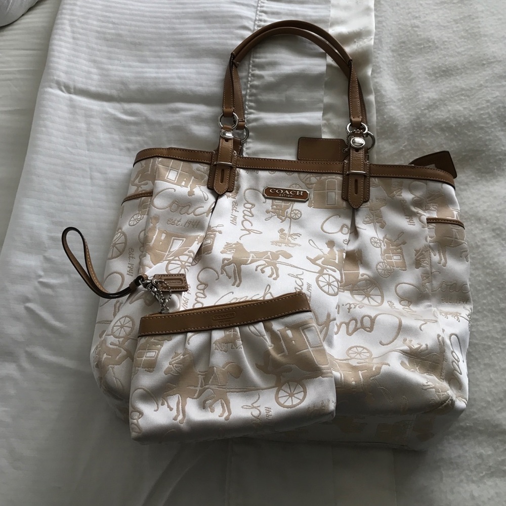 White coach purse and small wrist bag