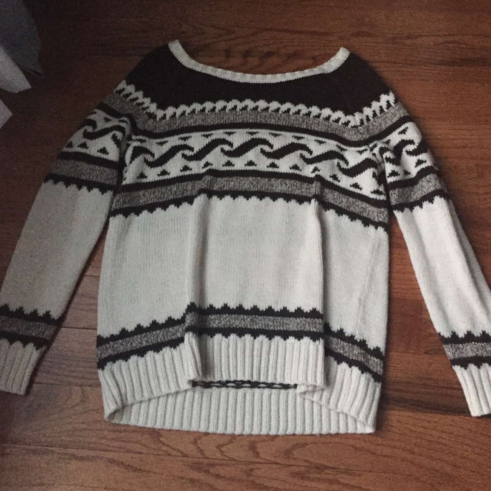 American Eagle Sweater