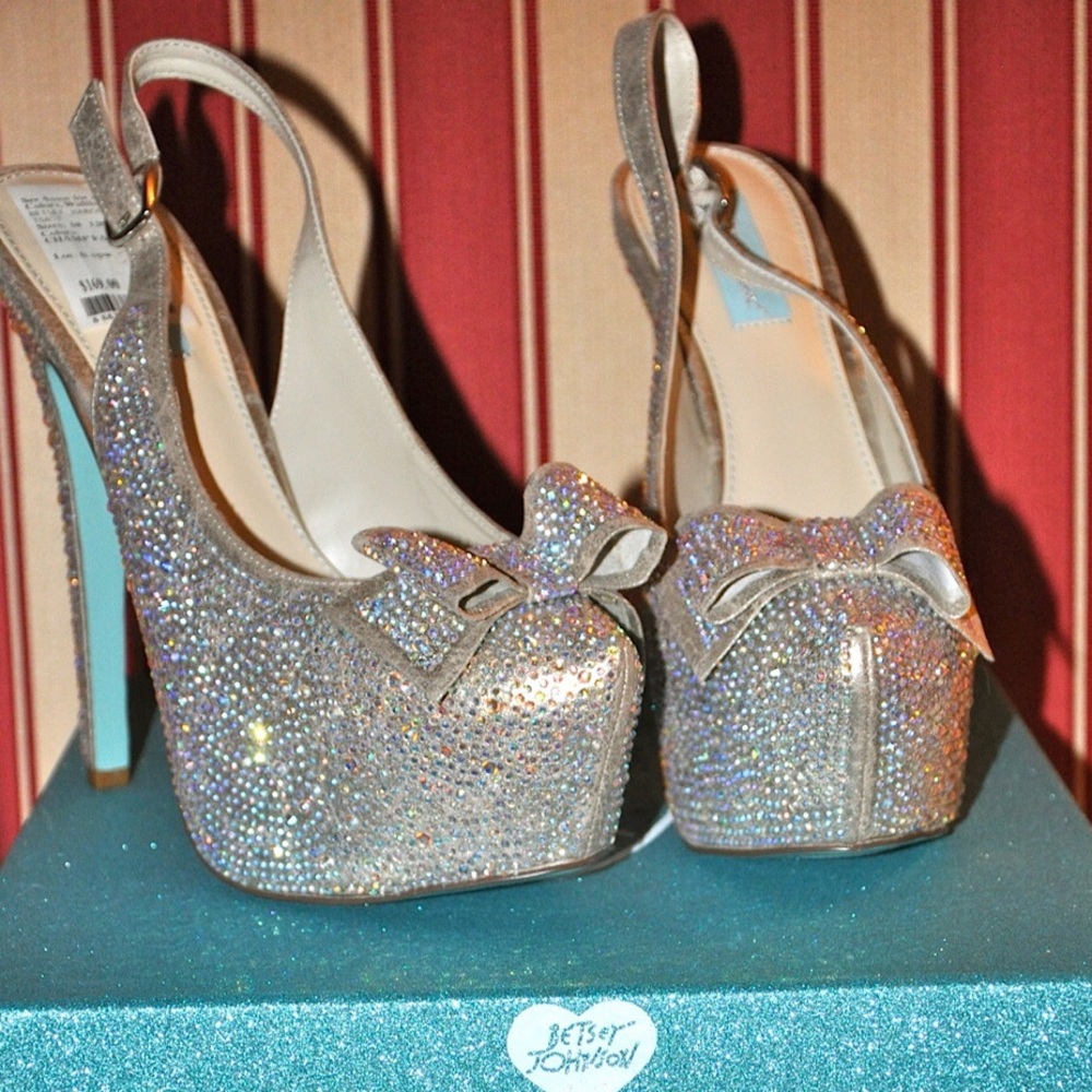 Betsey Johnson Pumps
