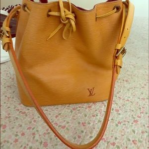 Louis Vuitton Petite Epi Noe