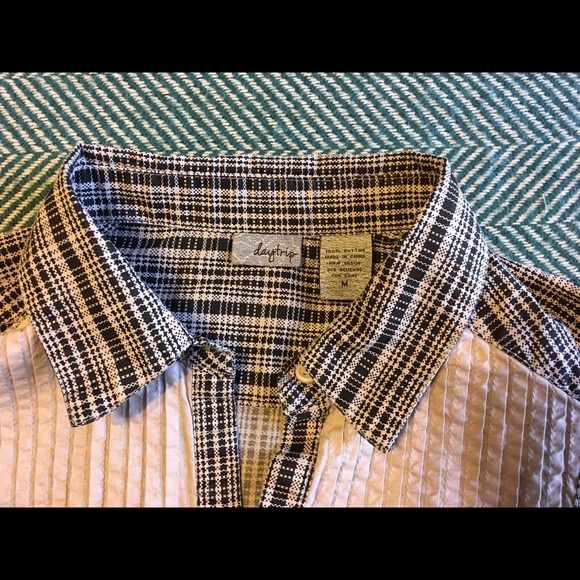 DayTrip Plaid Blouse - Picture 5 of 5