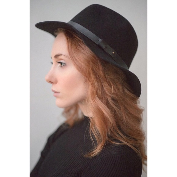 . IG @mickey.mcfierce - Picture 3 of 4