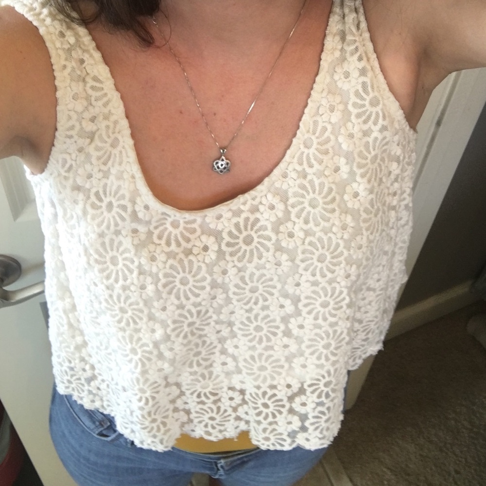 Alythea ivory lace crop top, Small