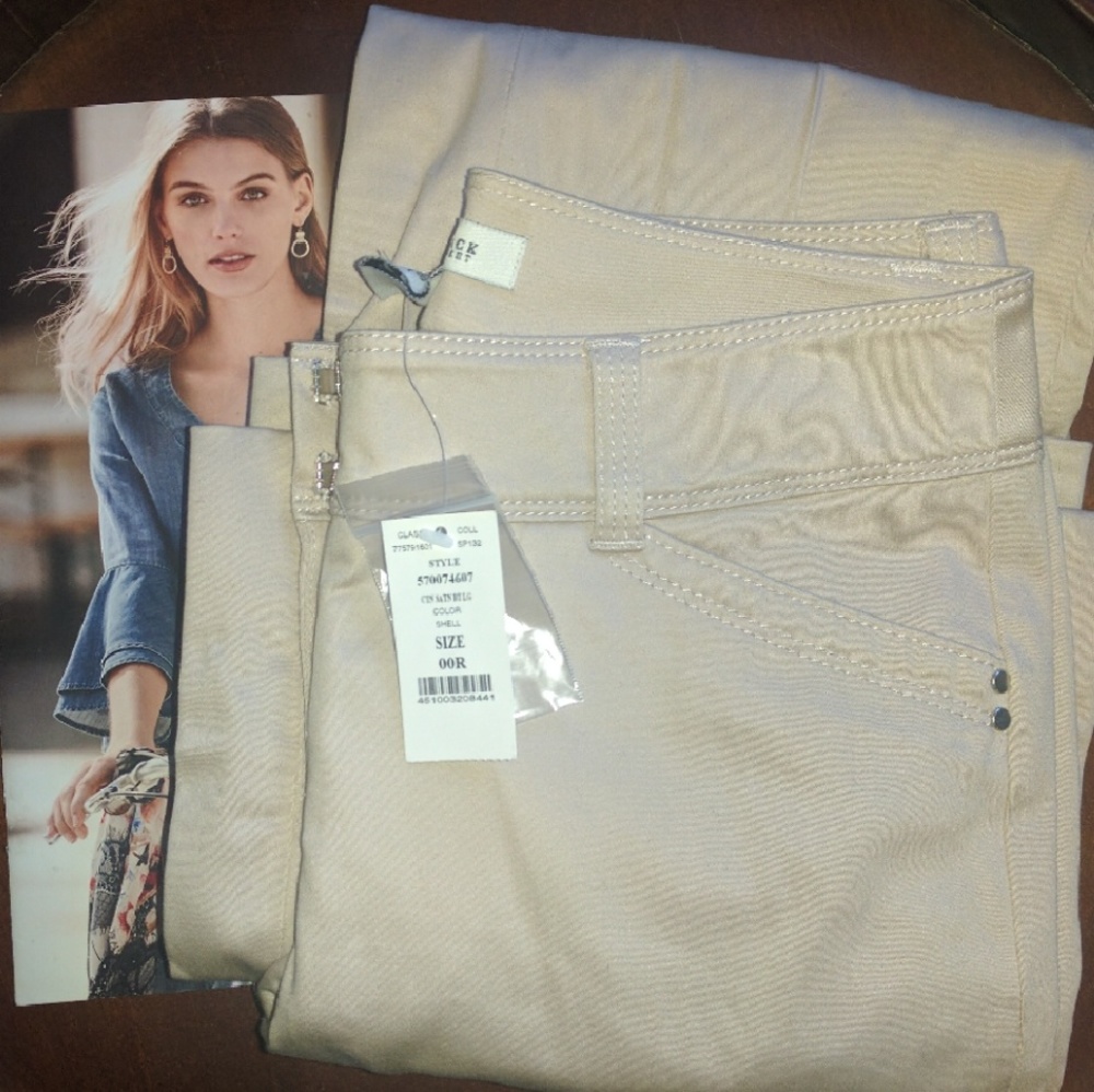 ✨{WHBM} shell pants, NWT