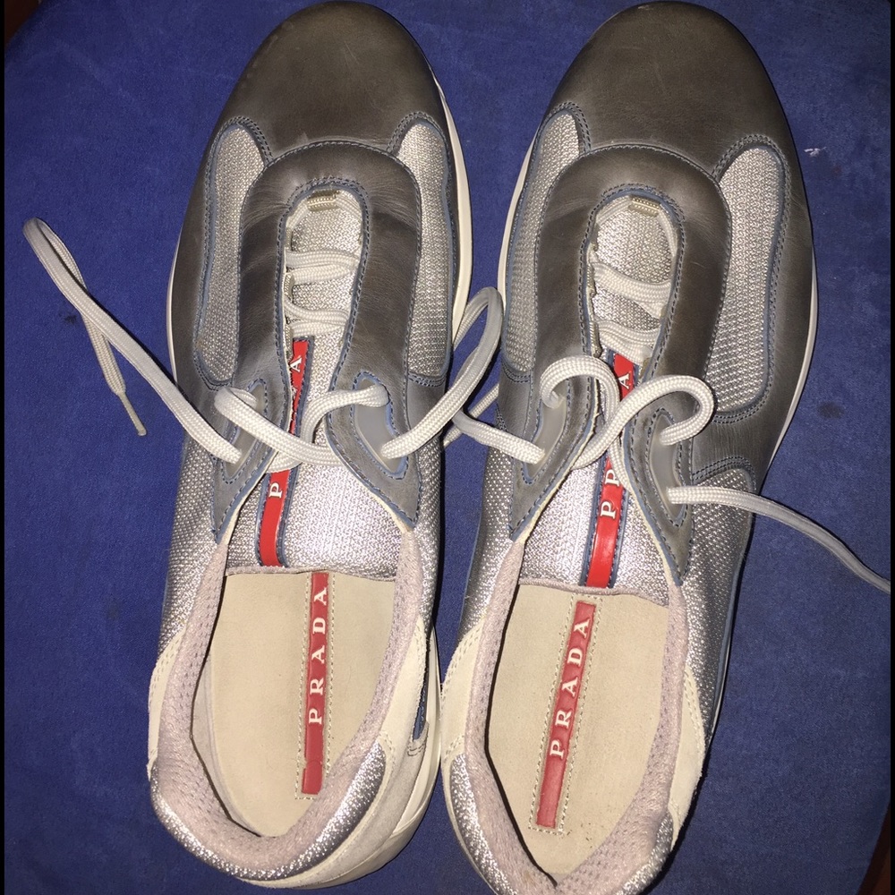 100% authentic Prada shoes. Good condition