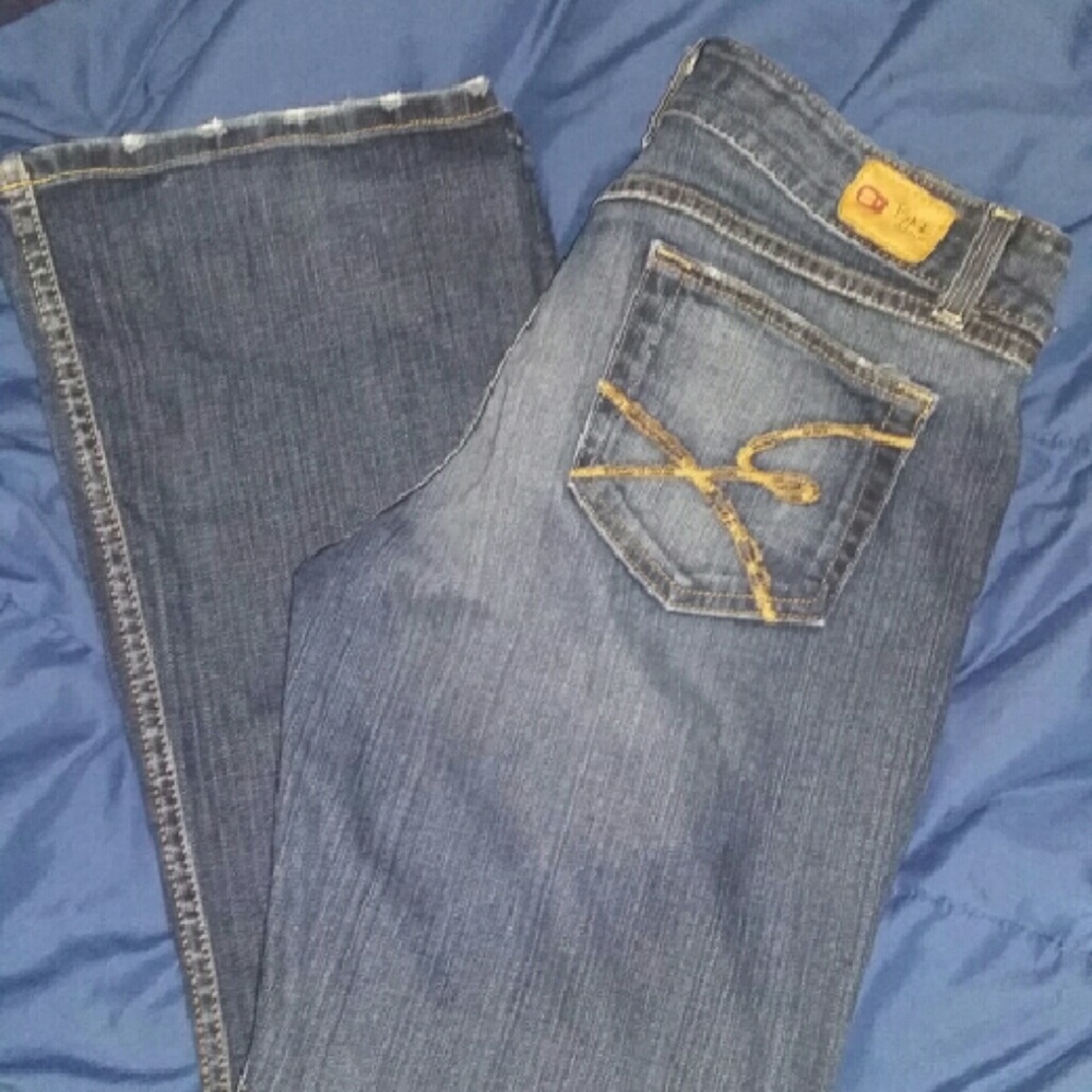 Buckle BKE denim
