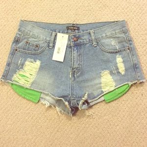 New Milli Lulo Jean Shorts w Green Pockets