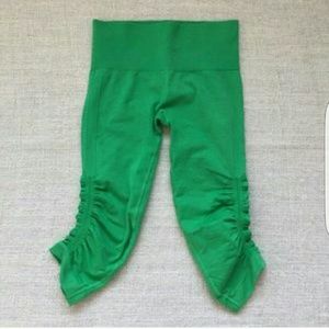 Lululemon Green Capri Leggings