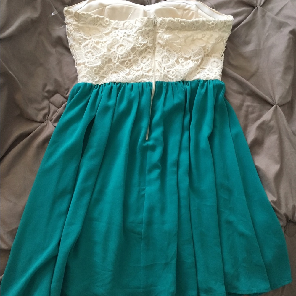 Turquoise and white lace strapless dress