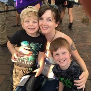 Meet your Posher, Carin