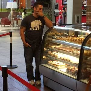 Meet your Posher, Jonathan