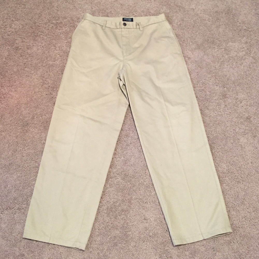 St. John's bay classic fit khakis size 34x30