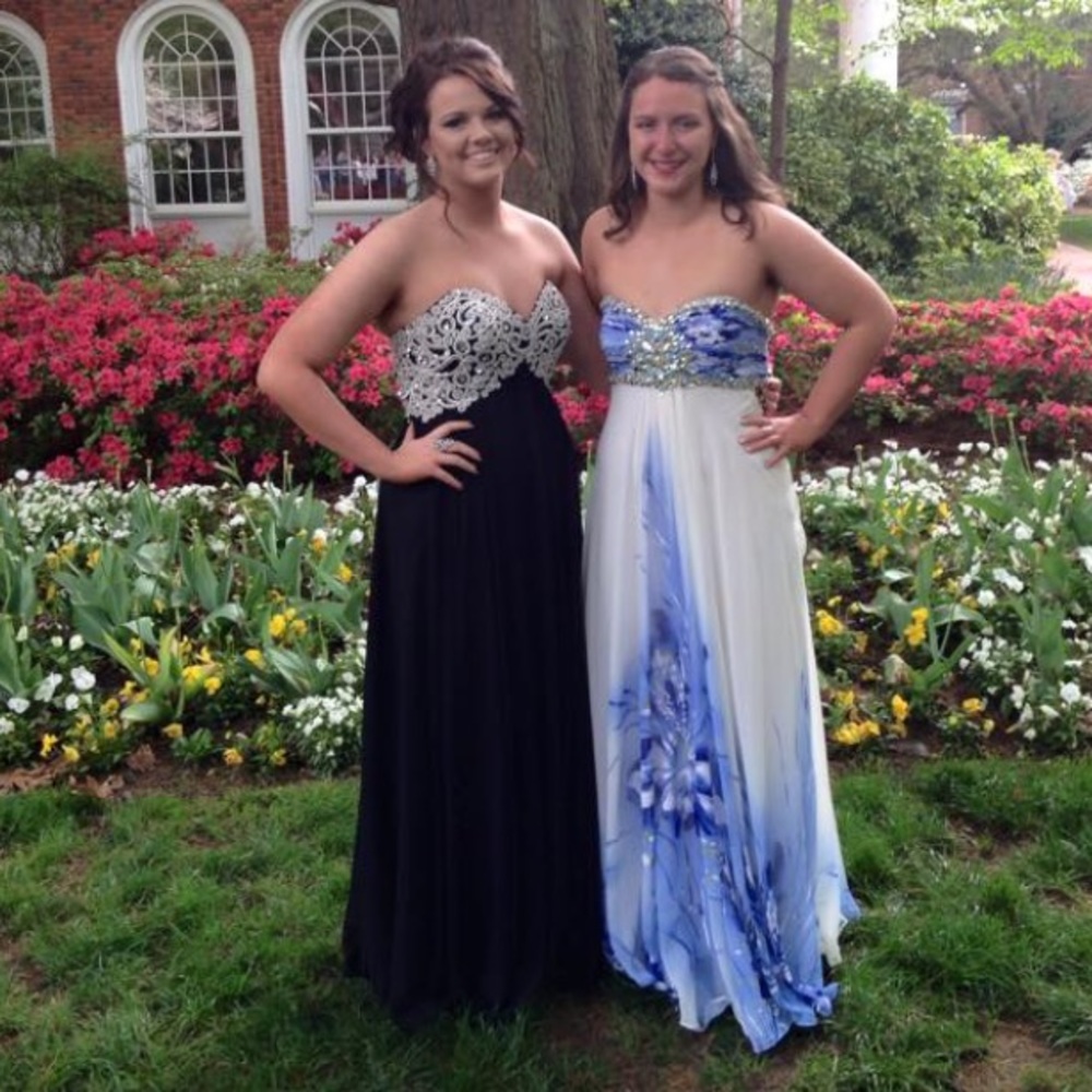 Prom Dress - Picture 3 of 4