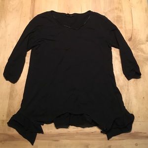 Black 3/4 sleeve ruffle top