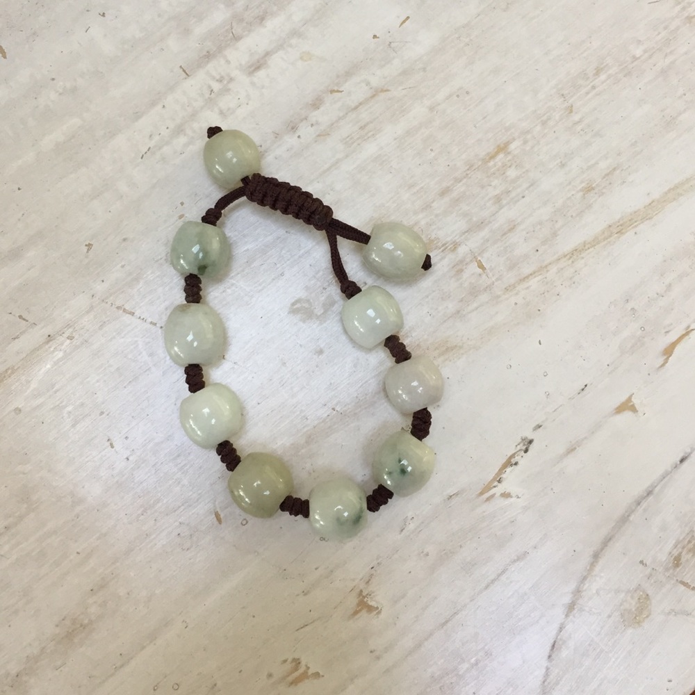 Large blue bead pull tie bracelet