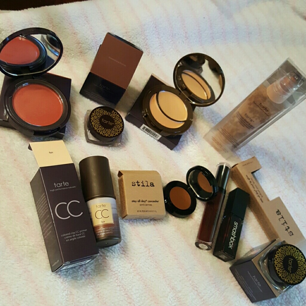 ONLY TODAY SALE  High-end makeup bundle