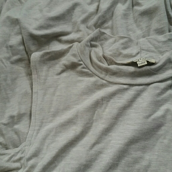 Cut Out Top - Picture 3 of 3