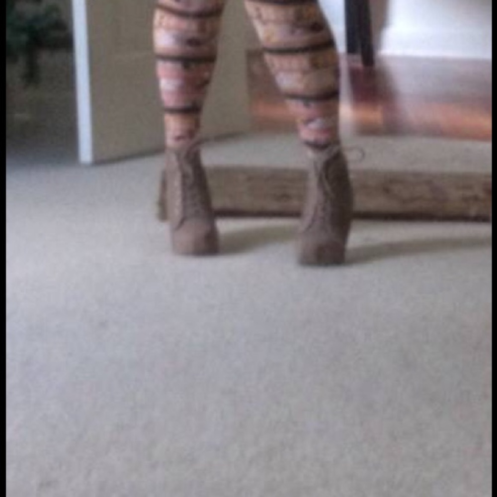 Qupid Booties - Picture 2 of 3