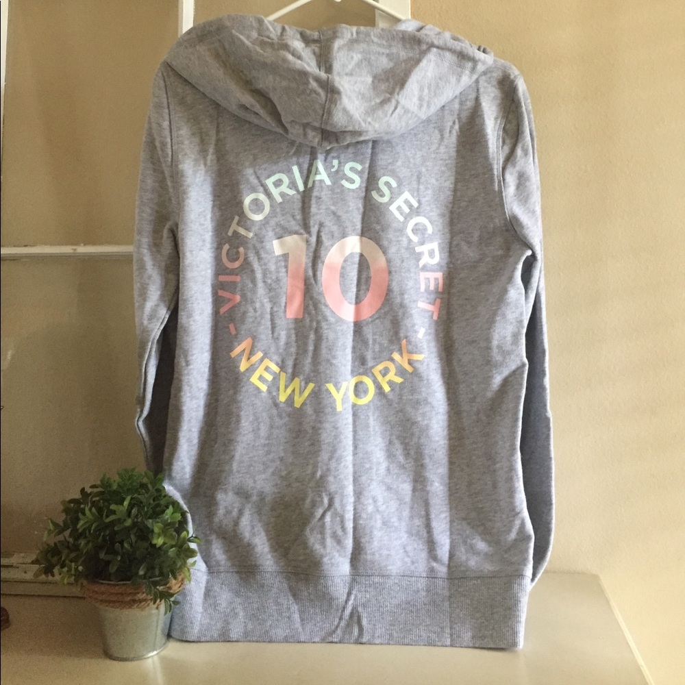 Victoria's Secret Lounge Hoodie - Picture 2 of 7