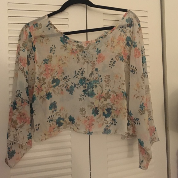 Summer blouse - Picture 1 of 2