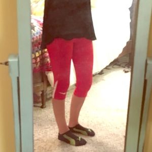 Nike dry fit workout crops - bright red!