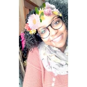 Meet your Posher, Danielle