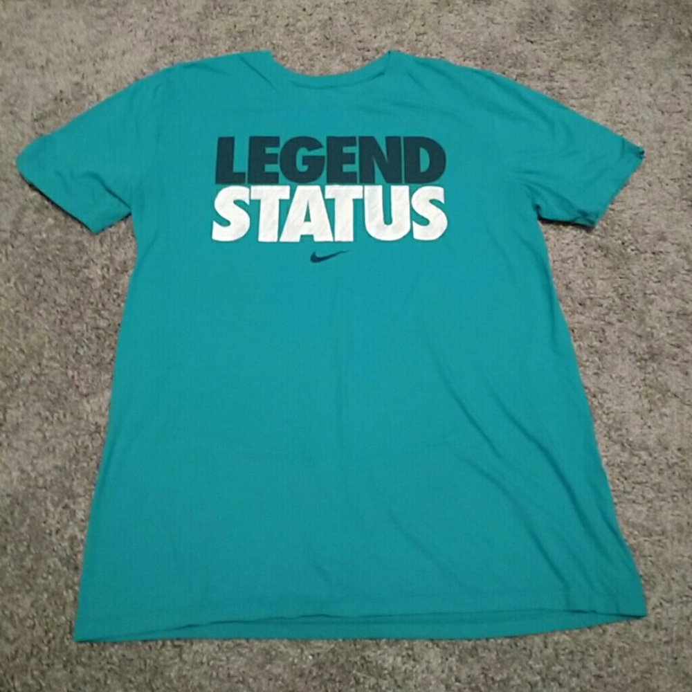 Nike tshirt