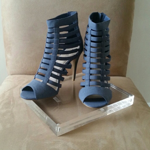 *DENIM CAGE STYLE PEEP TOE HEELS!* - Picture 2 of 3